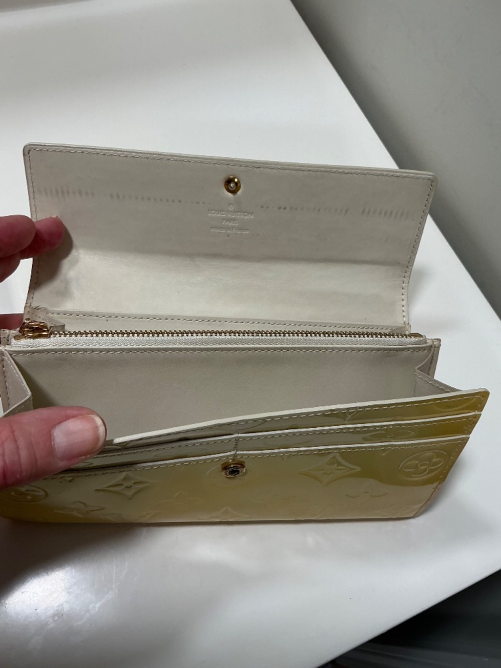 Louis Vuitton yellow Vernis clutch wallet - Picture 5 of 10